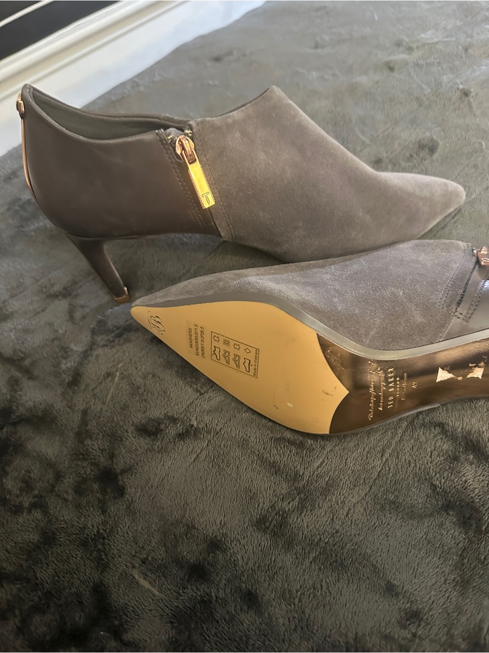 Ted Baker London Gray Suede Pointed Toe Heel Booties